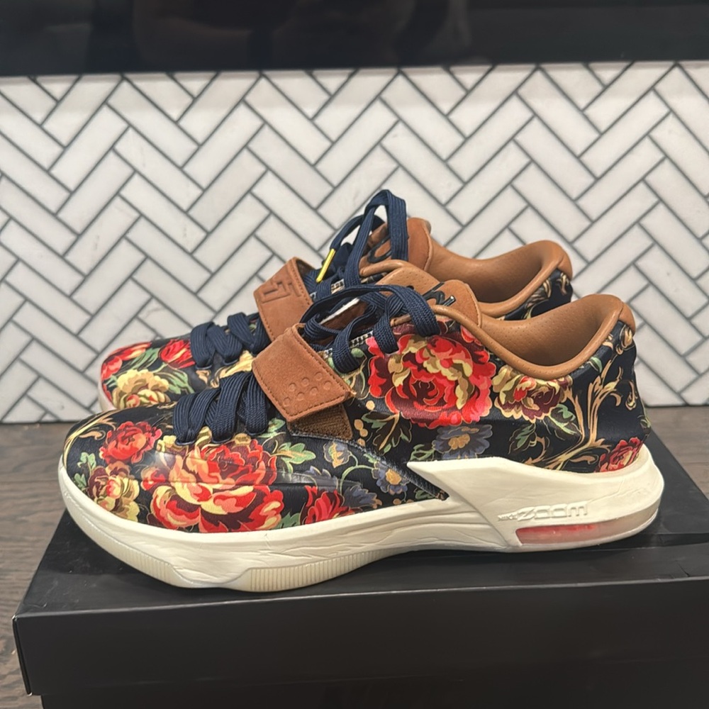 KD VII Ext Floral QS - Picture 3 of 8